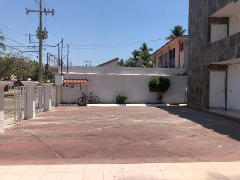 venta Casa en Tonalá, Chiapas, Chiapas (MX22-MP8526)