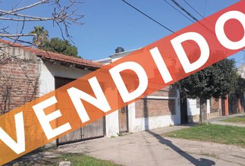 Casa en  Remedios De Escalada, Partido De Lanús