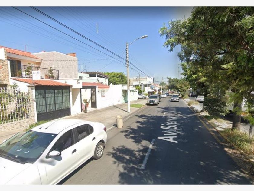 venta Casa en Colonia Las Aguilas, Zapopan, Jalisco (MX22-NS2354)