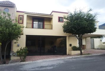 8 casas en venta en Hacienda Santa Clara, Monterrey 
