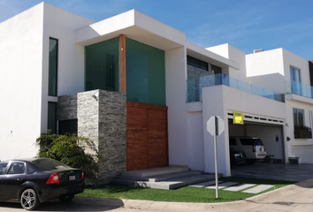 10 casas en venta en Provenza Residencial, Tlajomulco de Zúñiga 
