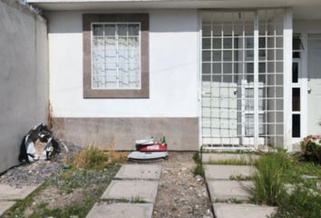 Casa en  Cerrada Del Rocío, Fraccionamiento El Rehilete, Cerrito De Las Hierbas, Villagrán, Guanajuato, 38294, Mex