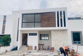 Casa en  Privada Reserva Comitán, Fraccionamiento Juriquilla Grand, Querétaro, 76230, Mex