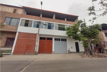 Casa en  Mz Y, Villa El Salvador, Lima, Per
