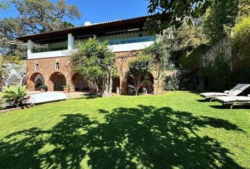 Casa en  Calle Canteras, Santa María Ahuacatlán, Valle De Bravo, México, Mex