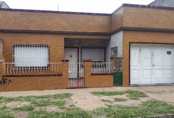 Casa en  Lomas Del Mirador, La Matanza