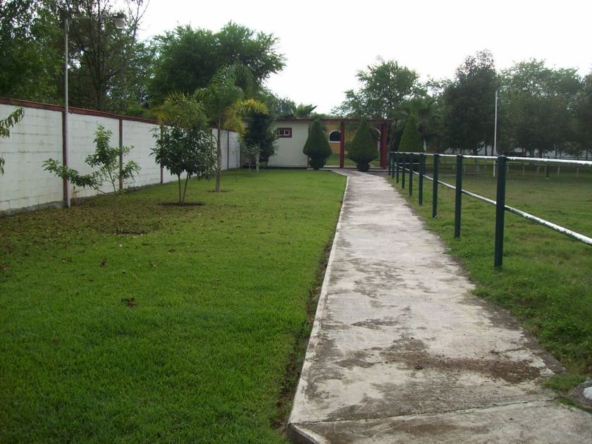 venta Quinta en Ciudad Ciudad Allende, Allende, Nuevo León (EBLZ0788s