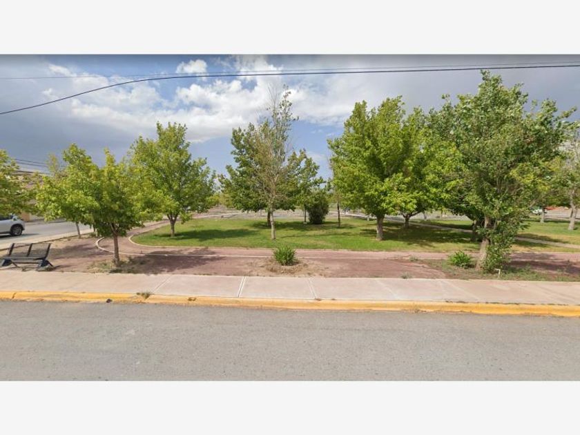 venta Casa en Jardines del Valle, Saltillo, Saltillo, Coahuila (MX21LM2746) icasas.mx