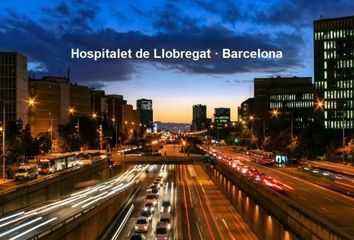 Edificio en  L'hospitalet De Llobregat, Barcelona Provincia