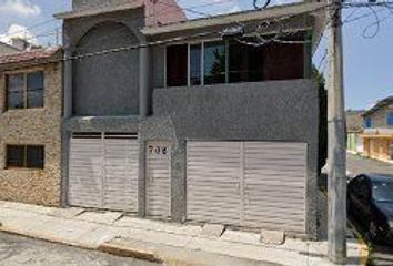 Casa en  Ocho Cedros, Toluca