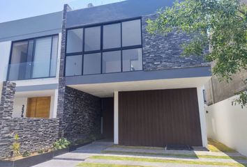 Casa en  Parques Vallarta, Av. Ignacio L. Vallarta, Bosques Vallarta, Zapopan, Jalisco, México