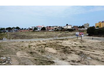 Terreno Comercial en  Manta, Manabí, Ecuador