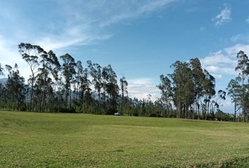 Terreno Comercial en  7pmh+h88, Cotacachi, Ecuador