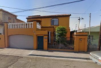 Casa en  Av. Gordiano Guzmán 1225, Independencia, 21290 Mexicali, B.c., México