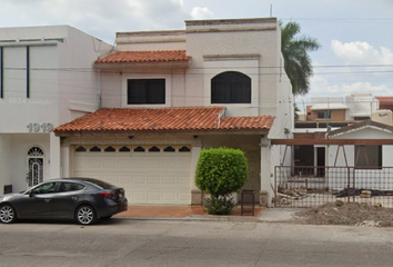 Casa en  De Los Alamos, La Campiña, Culiacán, Sinaloa, México