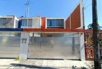 Casa en fraccionamiento en  Jardín De Niños Lic Fernando López, Calle Universal, Venustiano Carranza Sección 2, Boca Del Río, Veracruz De Ignacio De La Llave, 94297, Mex