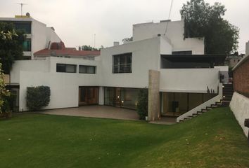 Casa en fraccionamiento en  Retorno Del Arroyo, Club De Golf Bellavista, Ciudad López Mateos, Estado De México, México