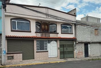 Casa en  Calle O2h, Quito, Ecu