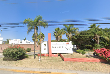 Casa en fraccionamiento en  Avenida Puerto Bajania 1600, Santa Cruz De Las Flores, Jalisco, México