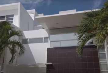 Casa en  Av. Bonampak, Cancún, Quintana Roo, México