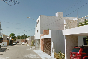 Casa en fraccionamiento en  Residencial Galerias, Calle 3ᴰ, Xcumpich, Mérida, Yucatán, México
