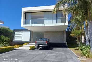 Casa en fraccionamiento en  Avenida Hacienda El Campanario, El Campanario, Santiago De Querétaro, Querétaro, 76146, Mex