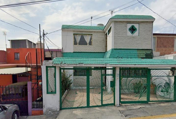 Casa en  Rocío 21, Mz 017, Ampliación Vista Hermosa, Tlalnepantla De Baz, Estado De México, México