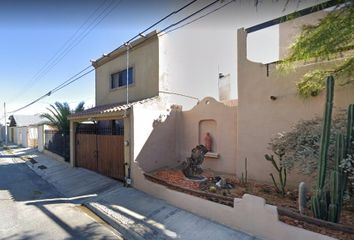 Casa en  Calle Tezcatlipoca, Los Pinos 1er Sector, Saltillo, Coahuila De Zaragoza, México