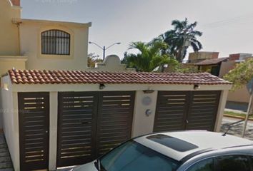 Casa en  C. Porto Novo 65b, Sm 501, Porto Alegre, 77533 Cancún, Quintana Roo, México