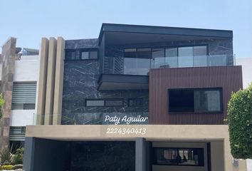 Casa en fraccionamiento en  Lomas De Angelópolis, San Bernardino Tlaxcalancingo, Puebla, México