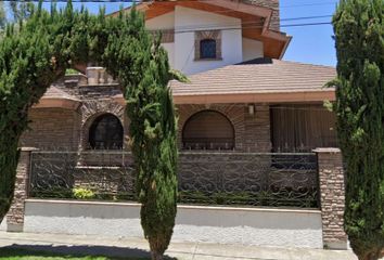Casa en  Bulevar De Los Continentes 118, Mz 004, Valle Dorado, 54020 Tlalnepantla, Méx., México