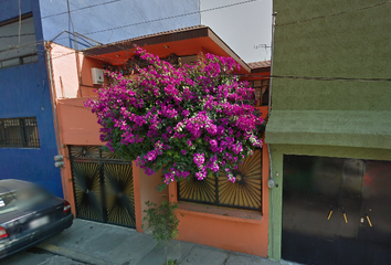 Casa en  3 De Mayo 40, San Juan Xalpa, 09850 Ciudad De México, Cdmx, México