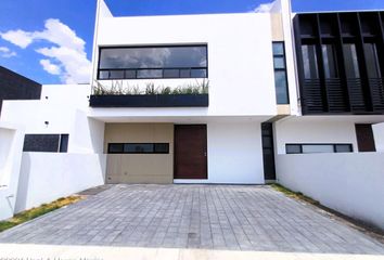 Casa en fraccionamiento en  Cañadas Del Lago, Corregidora, Querétaro