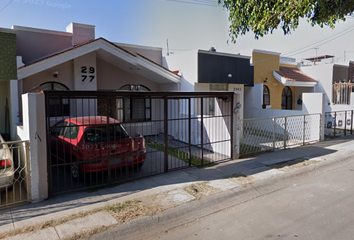 Casa en fraccionamiento en  Avenida Valle De México 2977, Viveros Del Valle, Jardines Del Valle, Zapopan, Jalisco, México