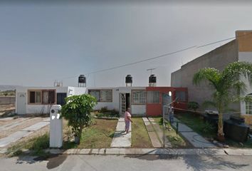 Casa en  Paseo De Los Tabachines, Los Mezquites, Tlajomulco De Zúñiga, Jalisco, México