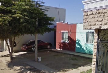 Casa en  Av. Cañar, Flamingos, 81045 Guasave, Sin., México