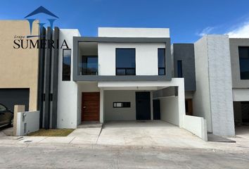 Casa en  Valle Escondido, Chihuahua, México