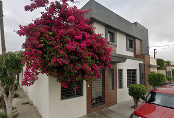 Casa en  Facultad De Derecho 2679, Maestros Universitarios, Tijuana, Baja California, México