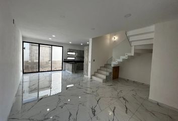 Casa en condominio en  Calle Cto. San Isidro 304, Mirador San Isidro, Zapopan, Jalisco, México