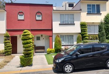 Casa en  Calle Camino A La Presa 8, San Isidro La Paz, Nicolás Romero, Estado De México, México