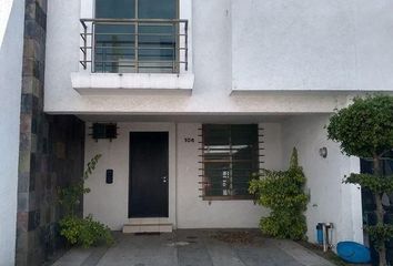 Casa en  Santa María Tequepexpan, San Pedro Tlaquepaque, Jalisco, México