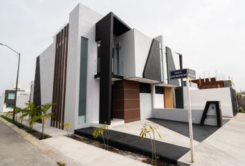 Casa en fraccionamiento en  Adolfo López Mateos, Morelia, Morelia, Michoacán