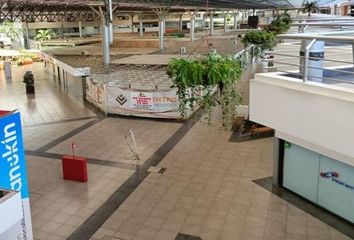 Local comercial en  Concentro, Avenida Vallarta Eje Poniente, Granja, 45010 Zapopan, Jalisco, México