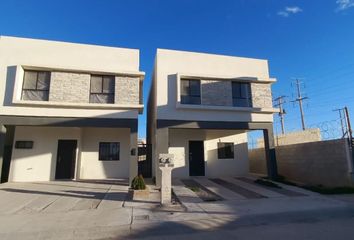 Casa en fraccionamiento en  Prolongación Teófilo Borunda, Juárez, Chihuahua, México