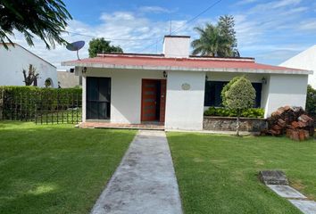 Casa en fraccionamiento en  Lomas De Cocoyoc, Morelos, México