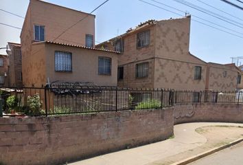 Casa en fraccionamiento en  Misiones 1, Boulevard Francisco I. Madero Mz 002, Fraccion Ejidal Tlaxculpas, Cuautitlán, Estado De México, México