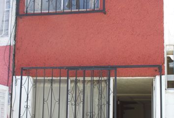 Casa en  Cerrada De Mar Jónico, Lomas Lindas, Ciudad López Mateos, Estado De México, México