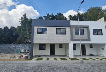 Casa en fraccionamiento en  Punta Loma, Calzada Loma 2539, Bello Horizonte, Puebla De Zaragoza, Puebla, México