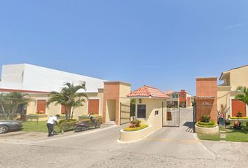 Casa en fraccionamiento en  Paseo De San Javier, Parque Las Palmas, Puerto Vallarta, Jalisco, México