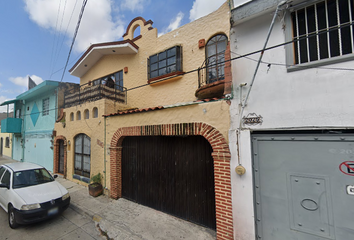 Casa en  C. Antonio Correa 2019, La Guadalupana, 44220 Guadalajara, Jal., México
